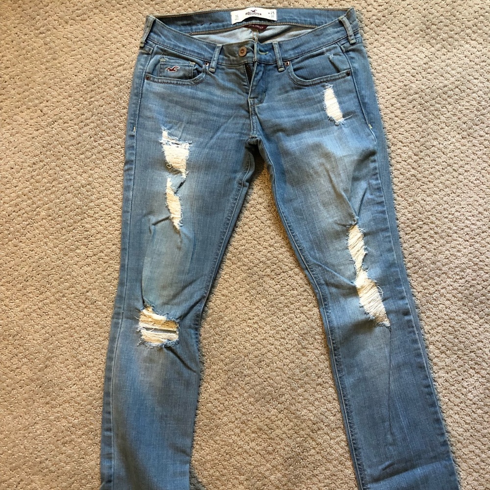 Hollister destroyed Laguna skinny jeans